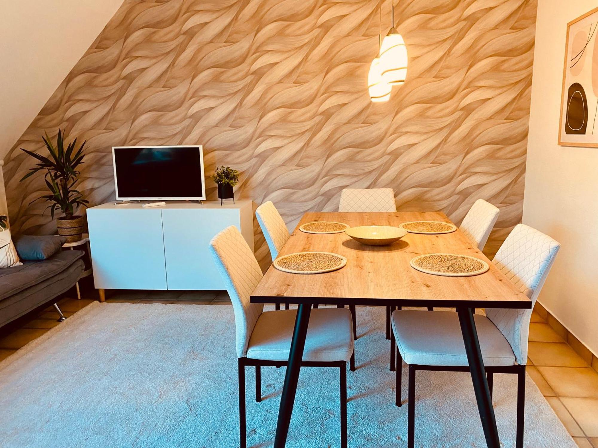 Living With Soul - Appartement Ueber Den Daechern Von Wiesbaden Esterno foto